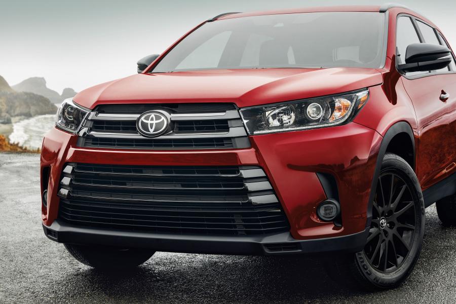  Toyota Highlander Nightshade (XU50) 2018 года  (фото 3 из 3)